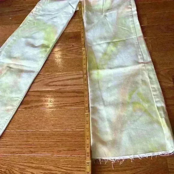 NWT Stradivarius Yellow Tye Dye Raw Hem Jeans. Size 4 - Picture 4 of 12